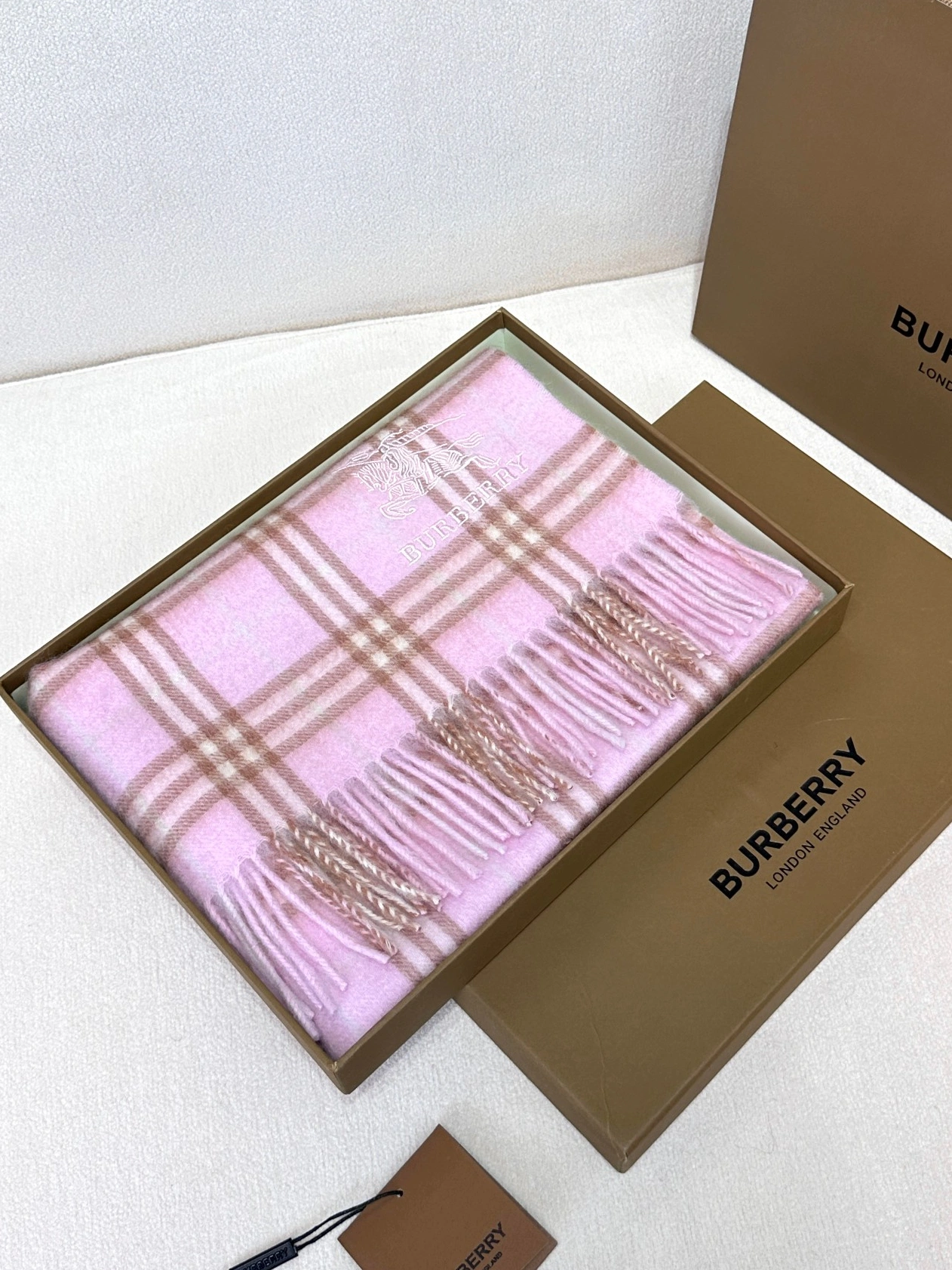 SportInspired 9937 Burberry Scarf