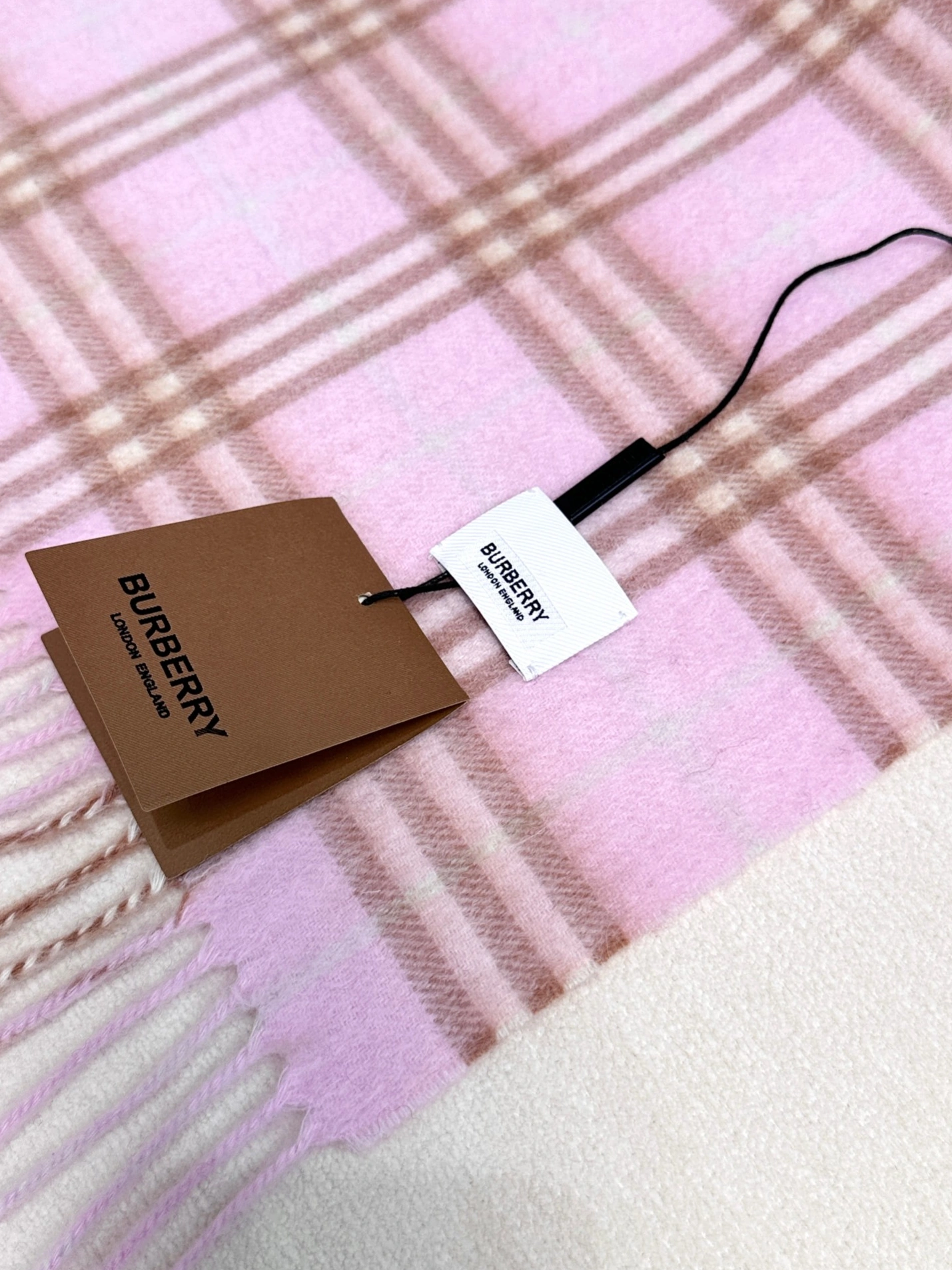 SportInspired 9937 Burberry Scarf
