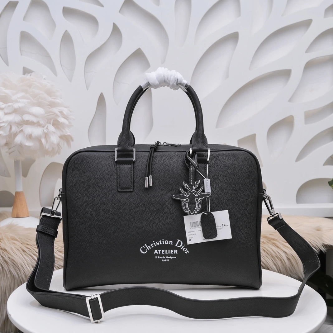 StreetReady 1021 Christian Dior AAA Man Handbags