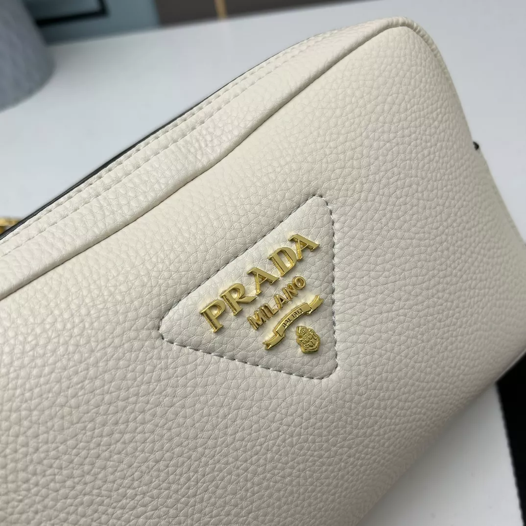 StreetReady 104 Prada AAA Quality Messenger Bags For Women