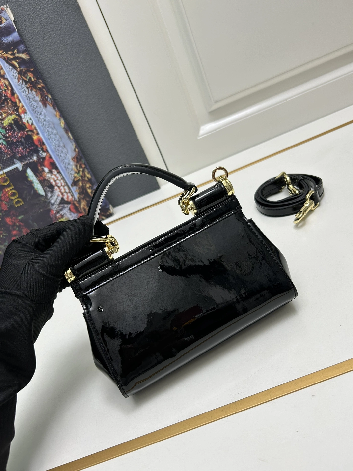 StreetReady 106 Dolce & Gabbana AAA Quality Handbags For Women