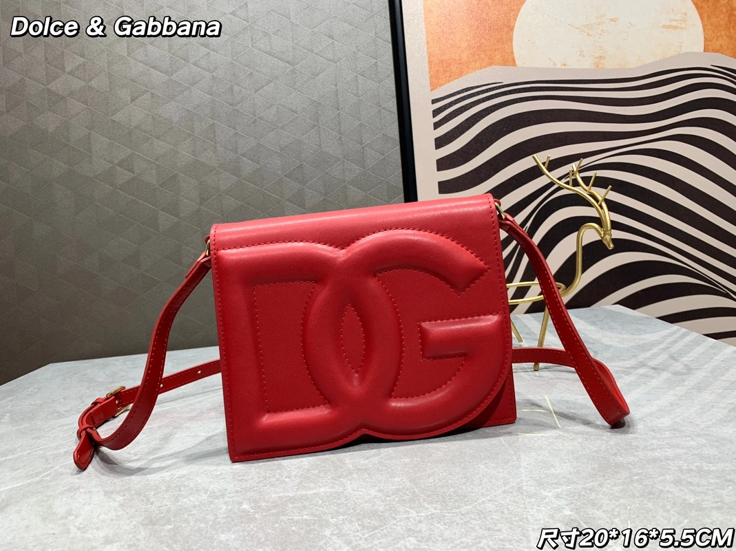StreetReady 1205 Dolce & Gabbana D&G AAA Quality Messenger Bags For Women