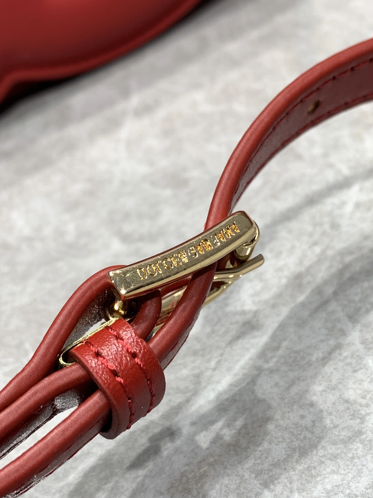 StreetReady 1205 Dolce & Gabbana D&G AAA Quality Messenger Bags For Women