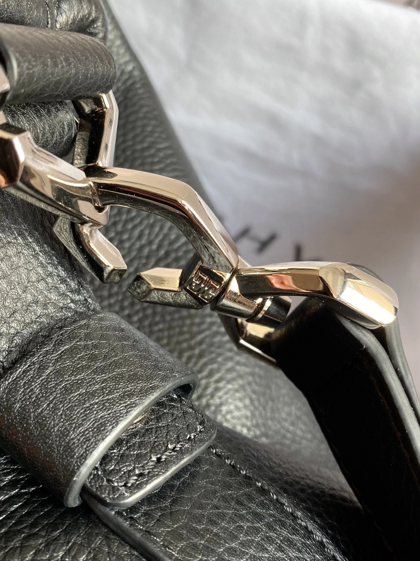 StreetReady 145 Givenchy AAA Quality Handbags For Women