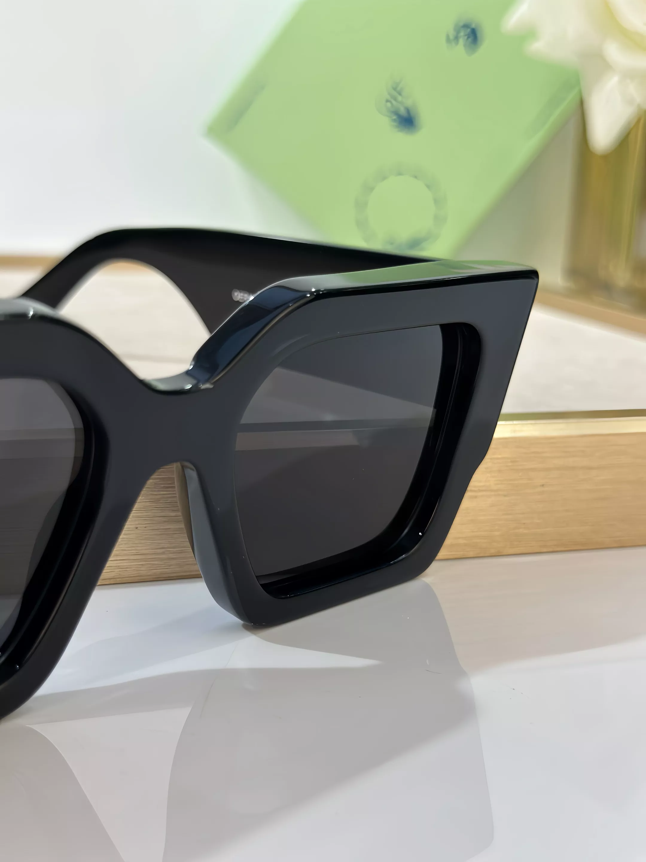 StreetReady 1460 Louis Vuitton AAA Quality Sunglasses