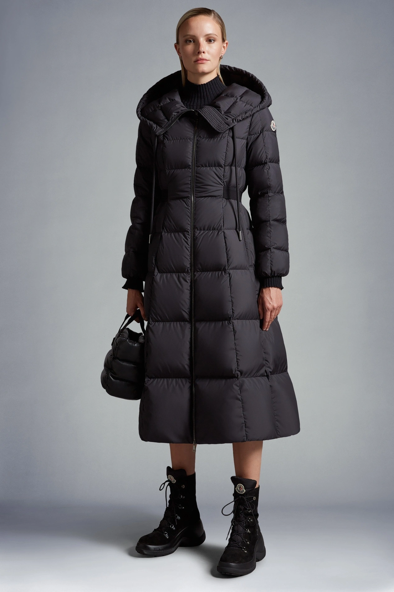 StreetReady 1686 Moncler Down Feather Coat Long Sleeved For Women
