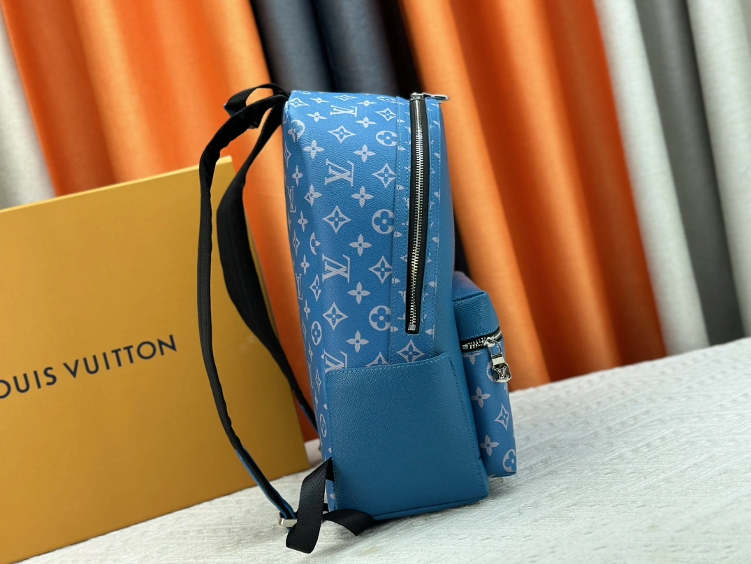 StreetReady 1700 Louis Vuitton AAA Quality Backpacks For Unisex