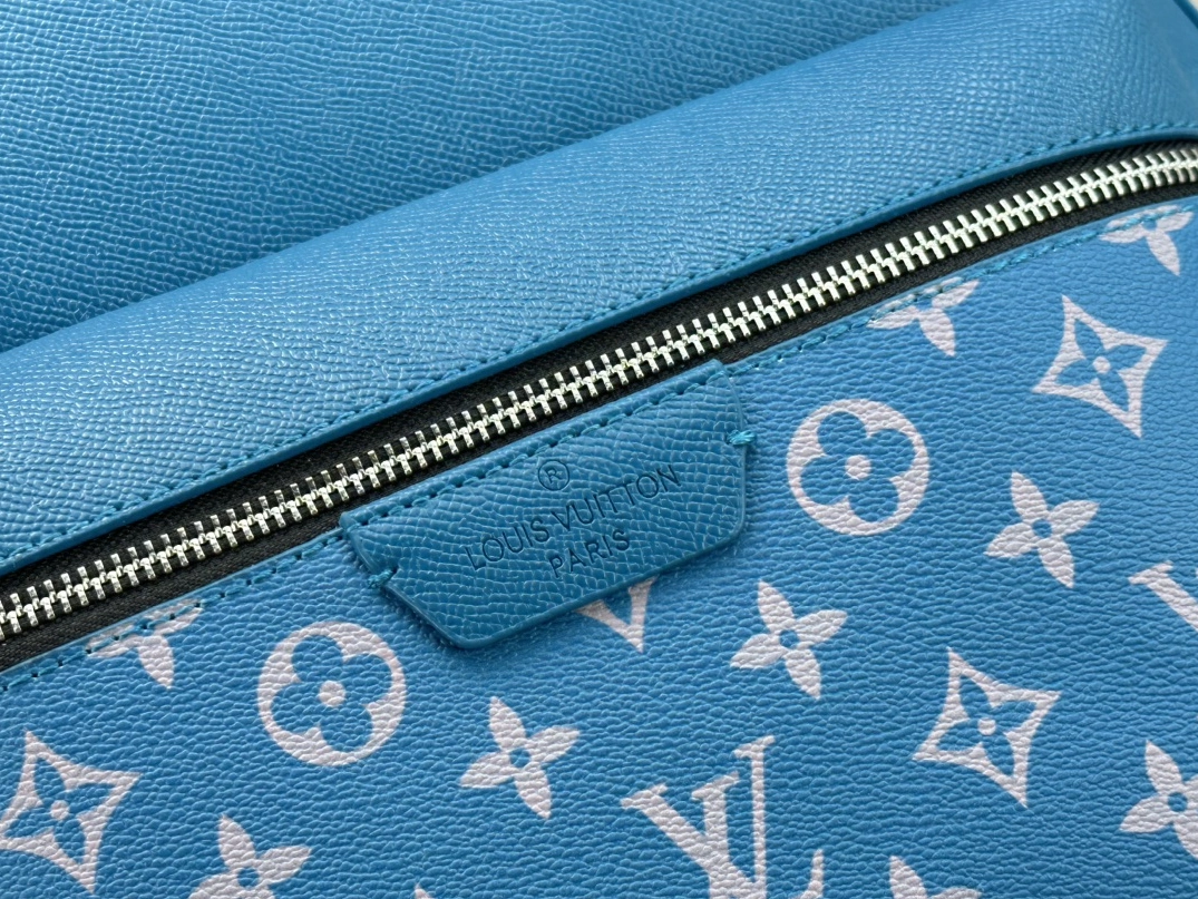 StreetReady 1700 Louis Vuitton AAA Quality Backpacks For Unisex