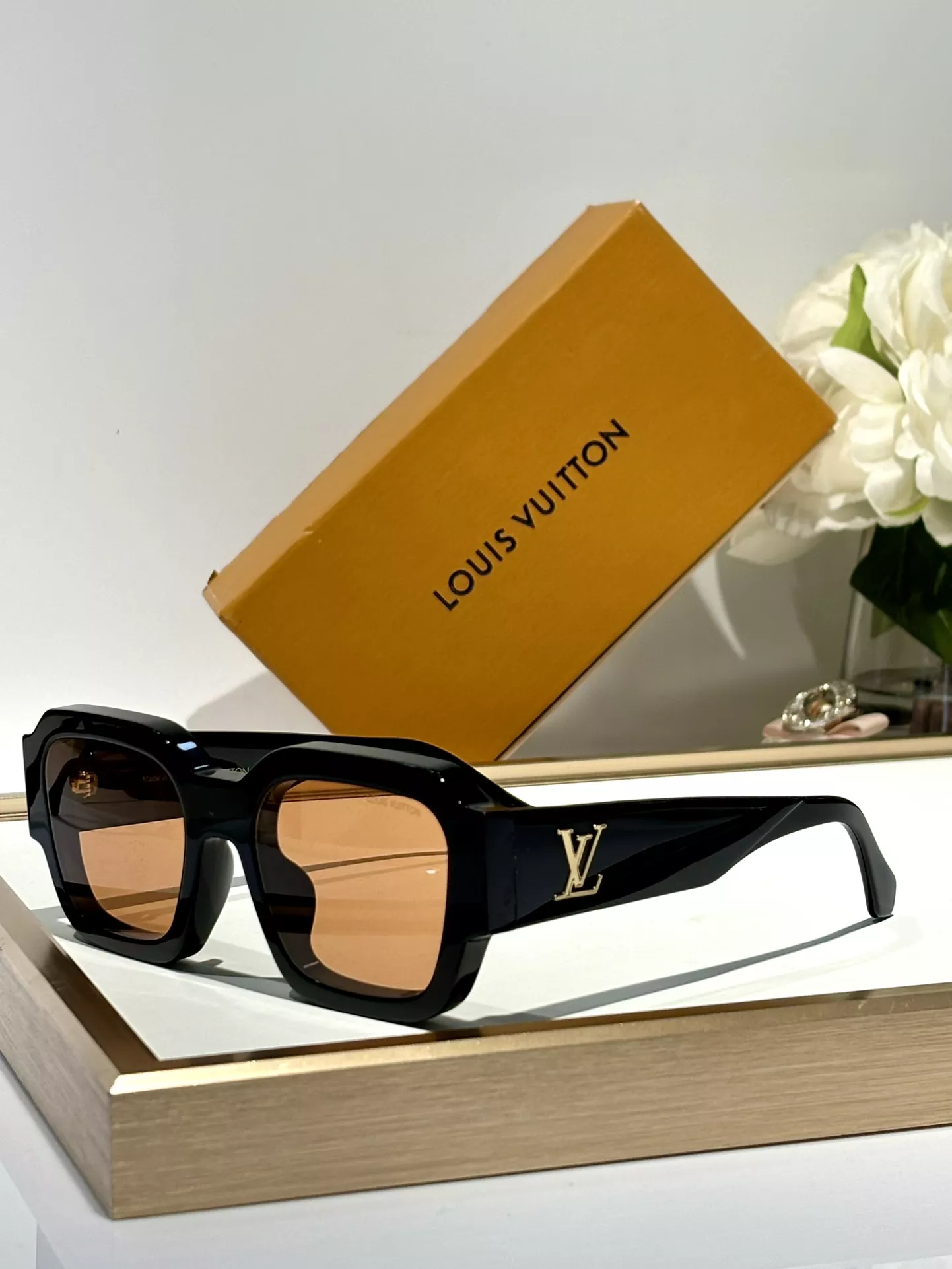 StreetReady 1891 Louis Vuitton AAA Quality Sunglasses