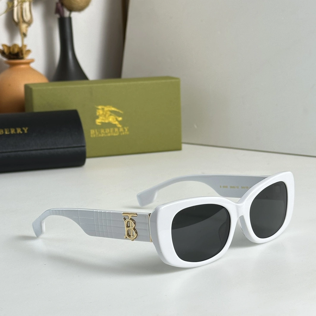 StreetReady 1920 Burberry AAA Quality Sunglasses