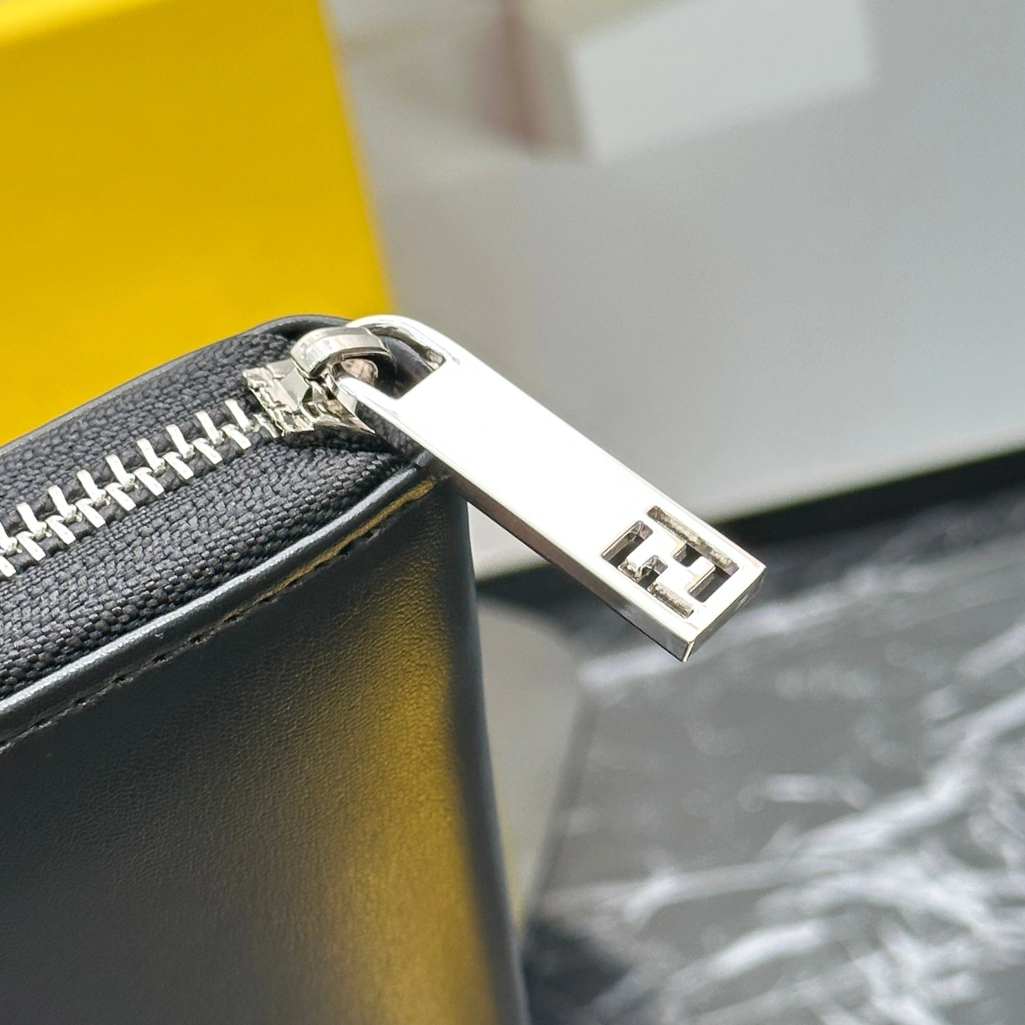 StreetReady 2011 Fendi Wallets For Unisex