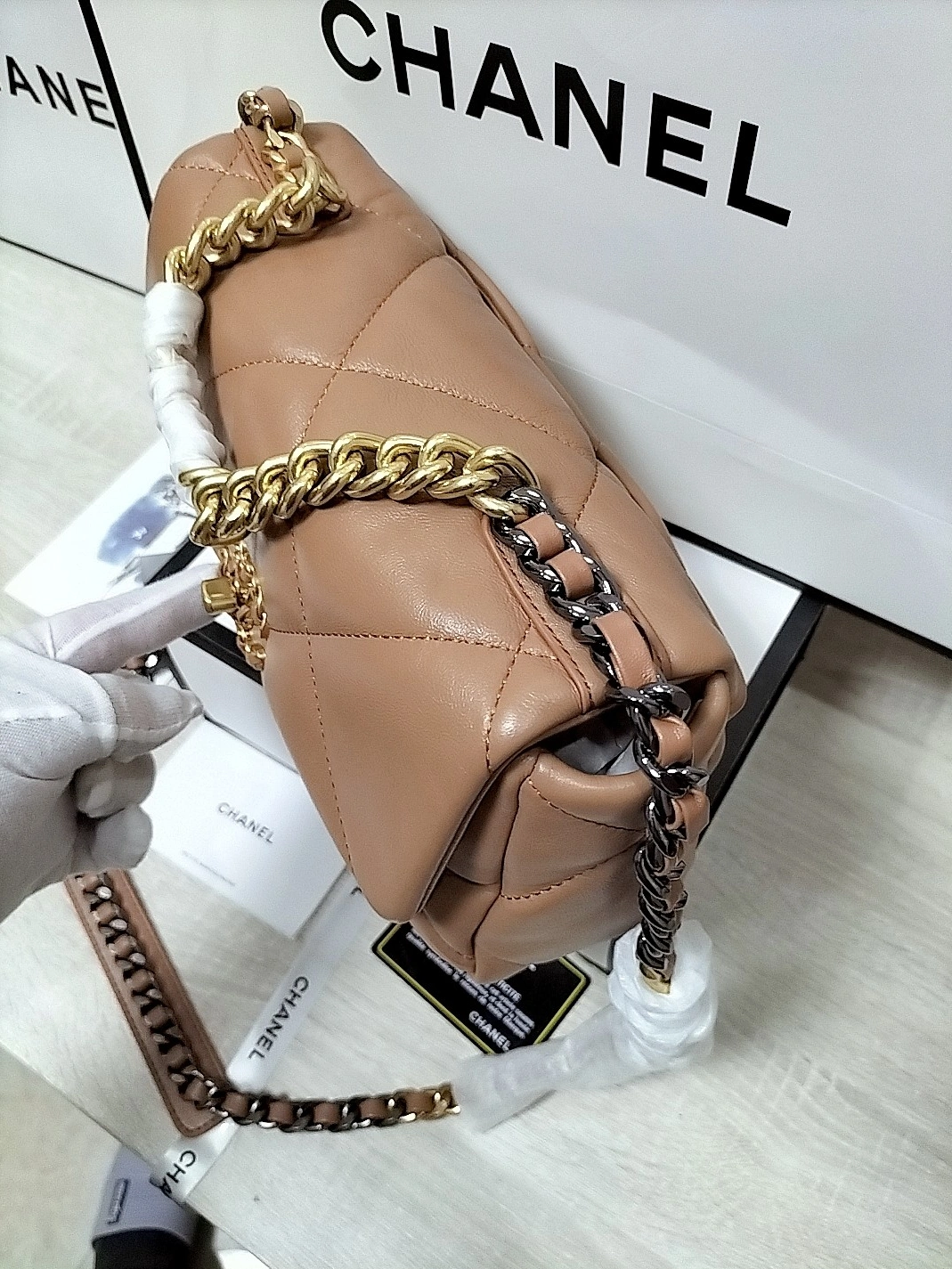 StreetReady 2308 Chanel AAA Quality Messenger Bags For Women