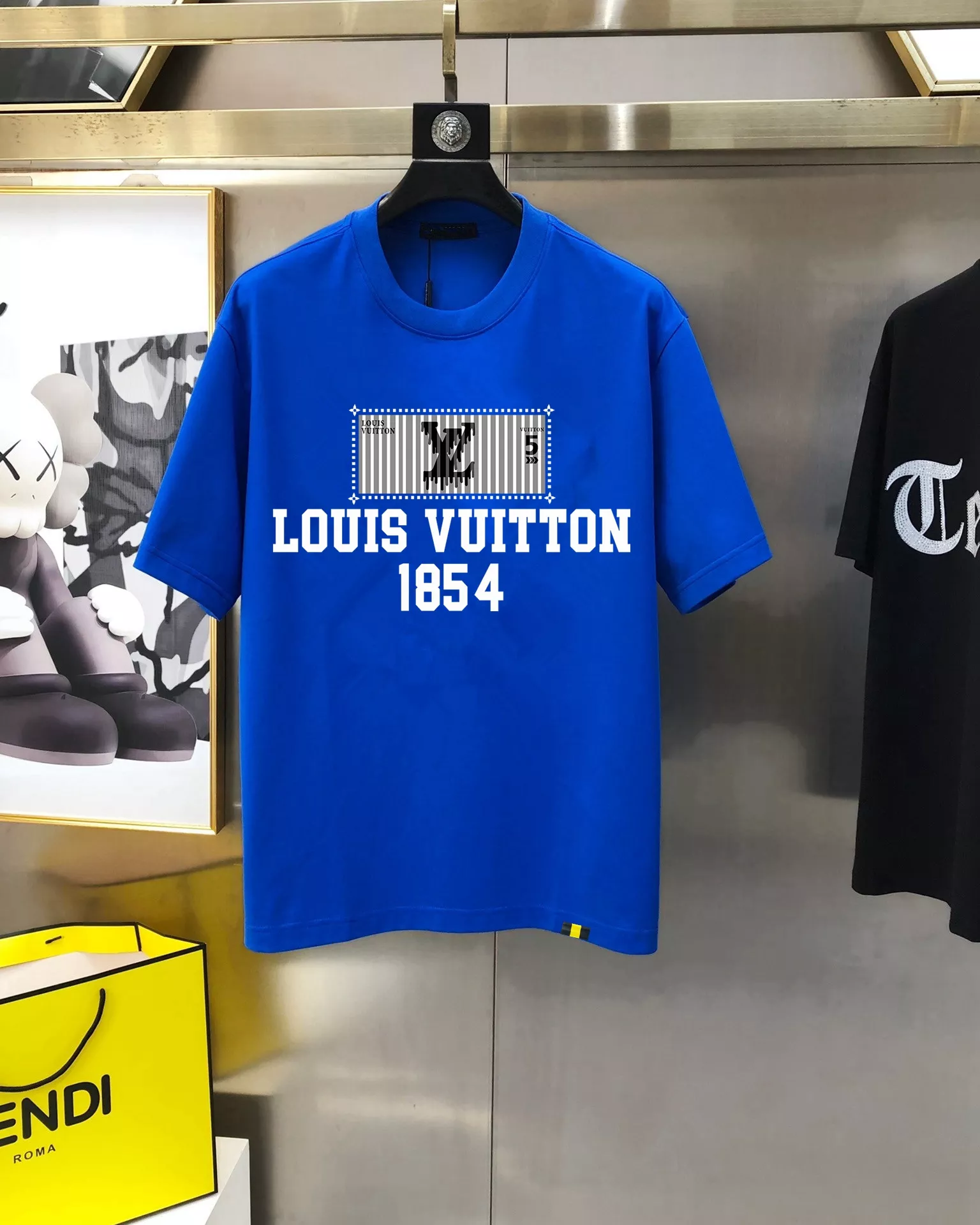 StreetReady 2431 Louis Vuitton LV T-Shirts Short Sleeved For Men