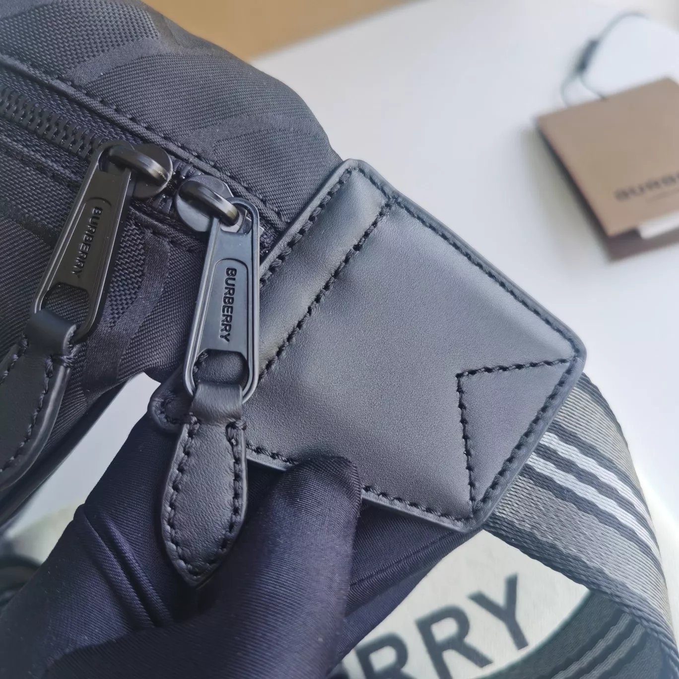 StreetReady 2533 Burberry AAA Quality Belt Bags For Unisex
