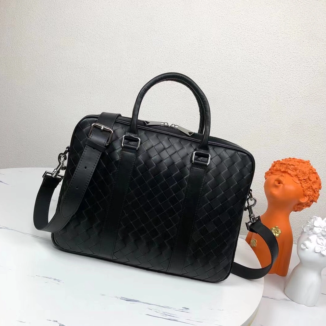 StreetReady 2759 Bottega Veneta AAA Man Handbags