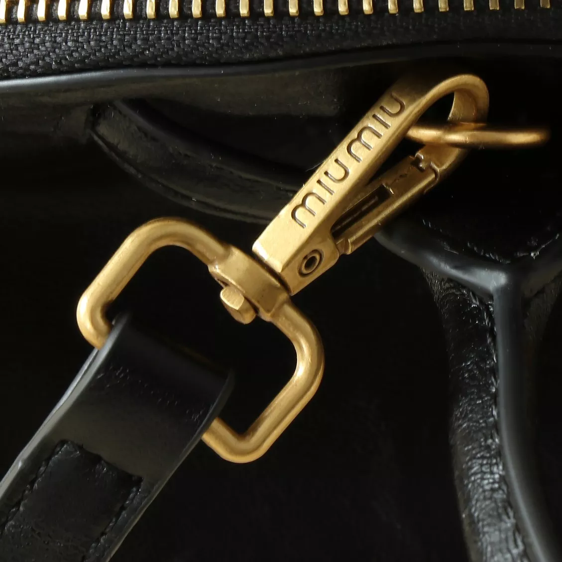 StreetReady 3211 MIU MIU AAA Quality Handbags For Women