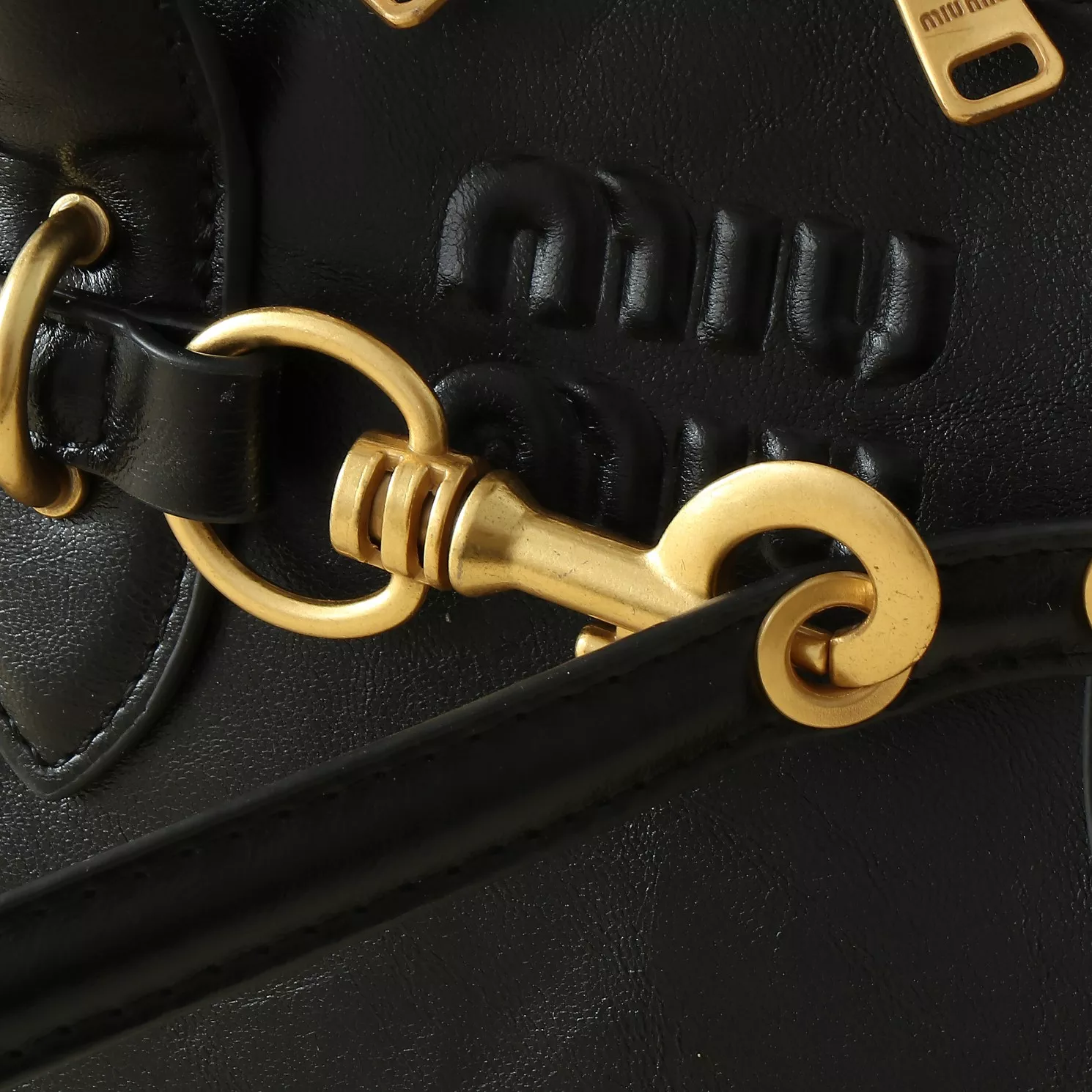 StreetReady 3211 MIU MIU AAA Quality Handbags For Women