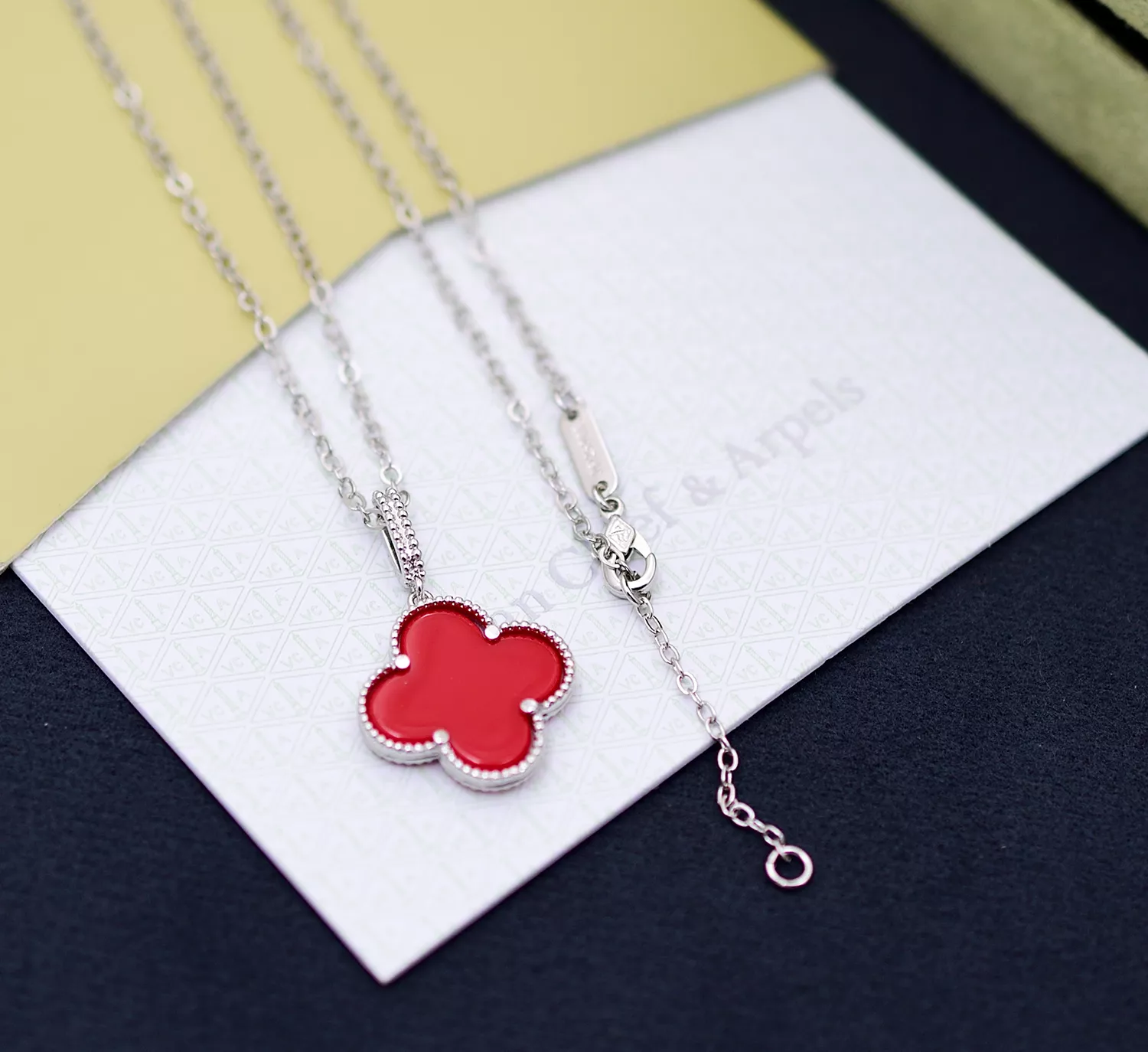 StreetReady 392 Van Cleef & Arpels Necklaces For Women