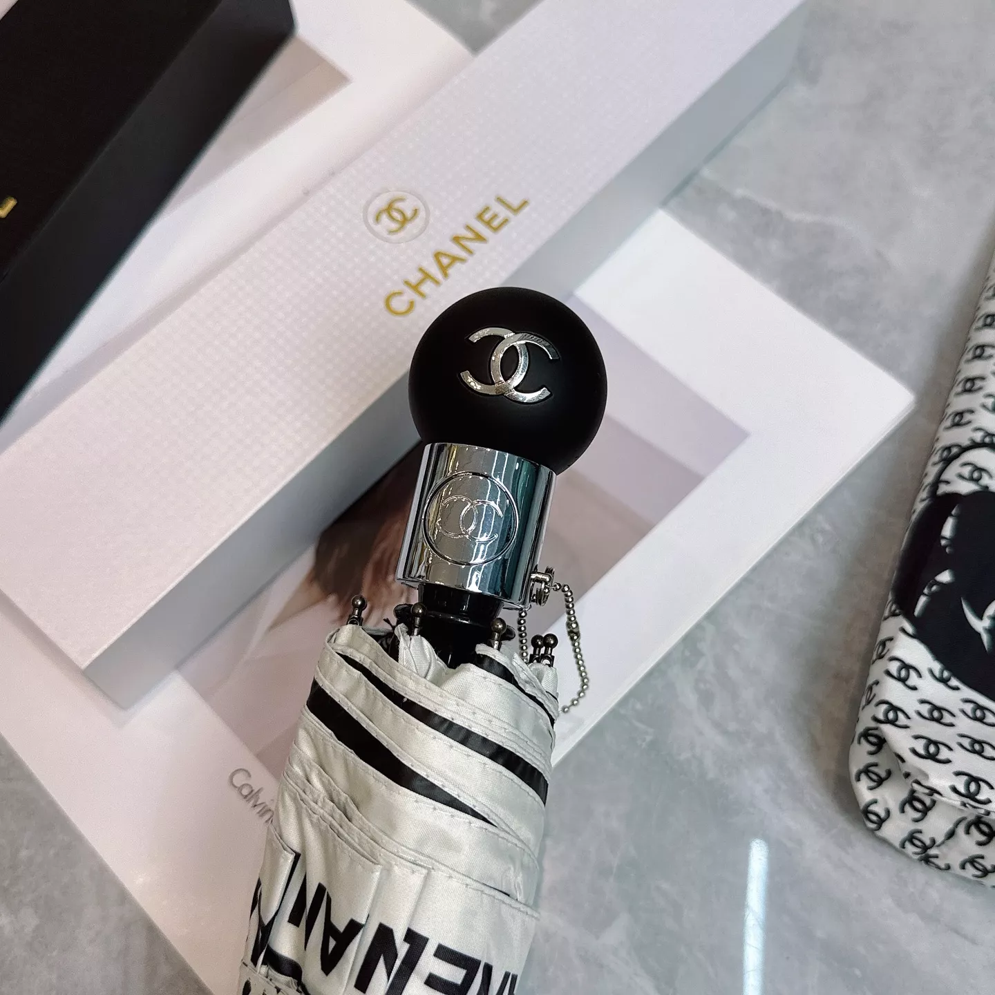 StreetReady 4083 Chanel Umbrellas