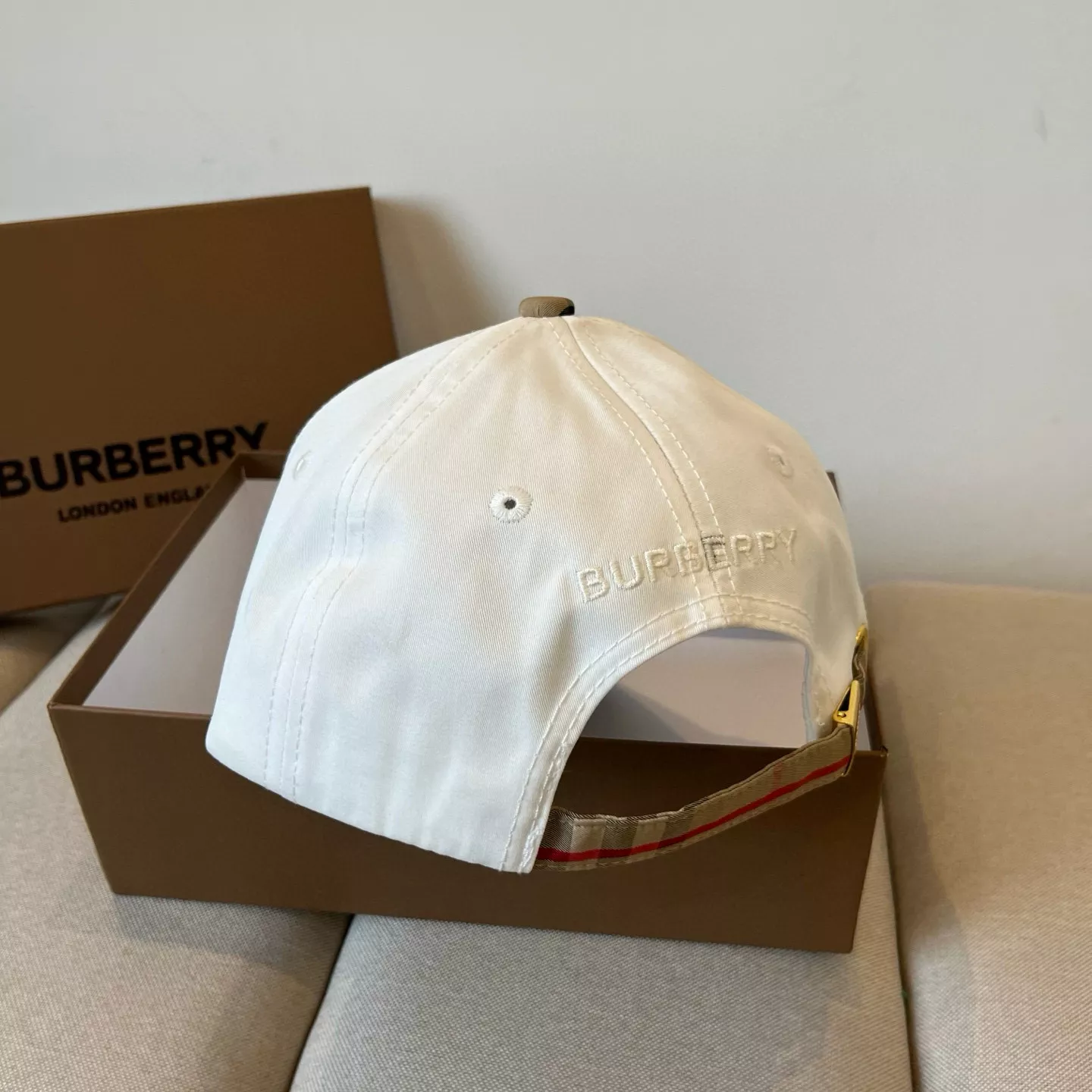 StreetReady 4301 Burberry Caps