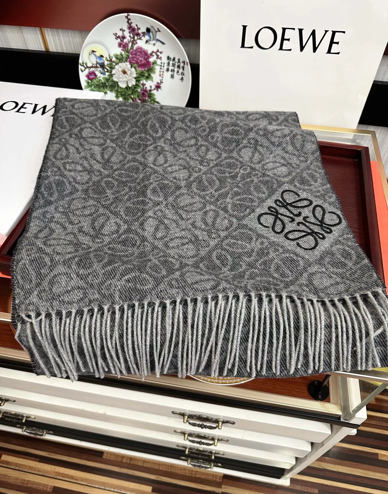 StreetReady 4386 LOEWE Scarf For Unisex