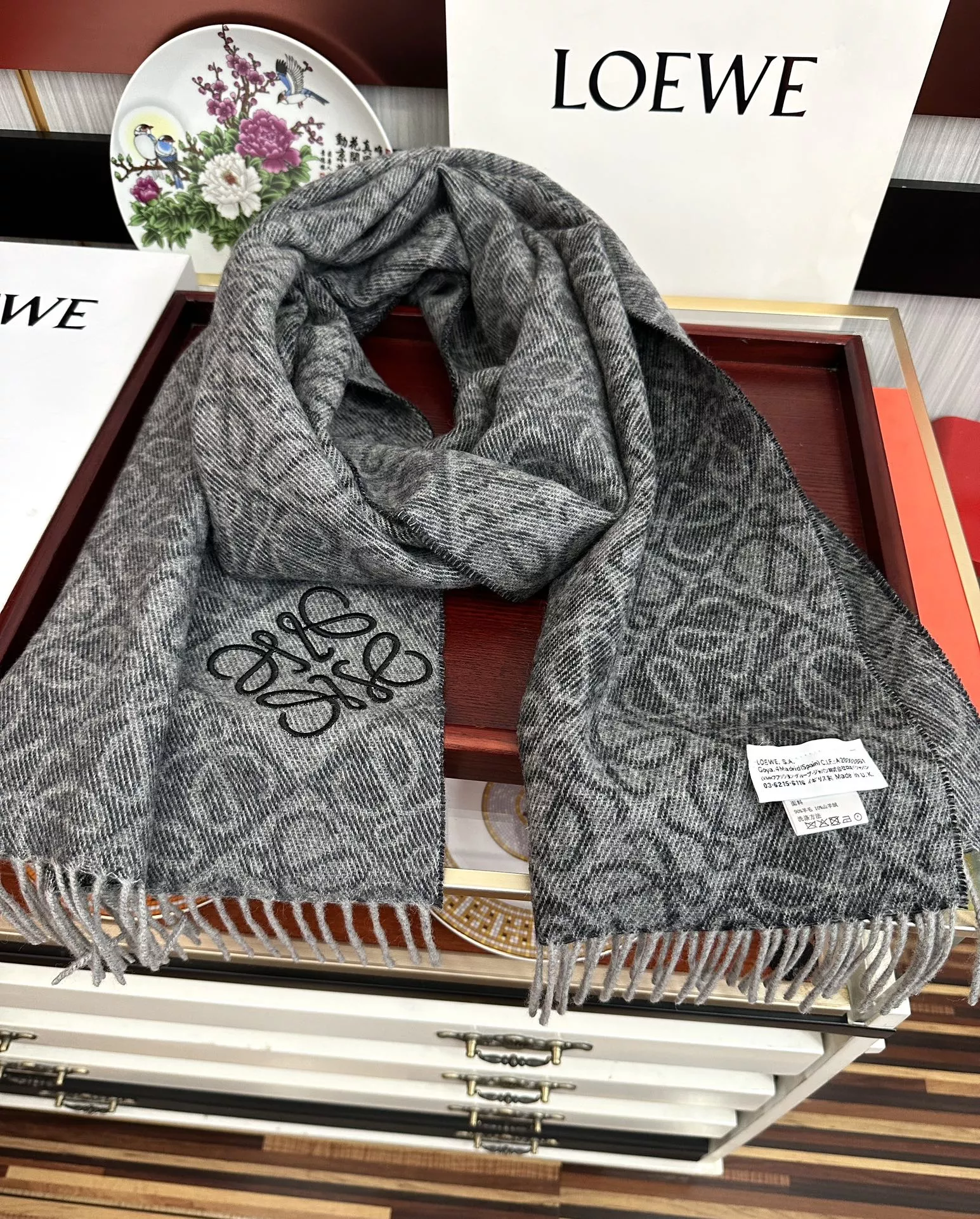 StreetReady 4386 LOEWE Scarf For Unisex