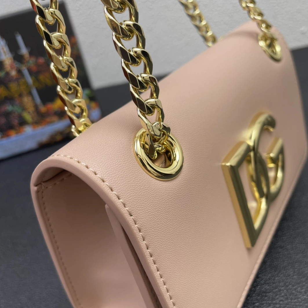 StreetReady 4686 Dolce & Gabbana D&G AAA Quality Messenger Bags For Women