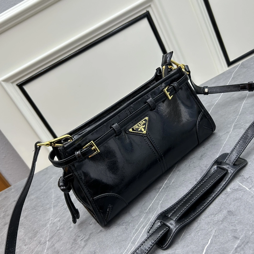 StreetReady 4756 Prada AAA Quality Messenger Bags For Women