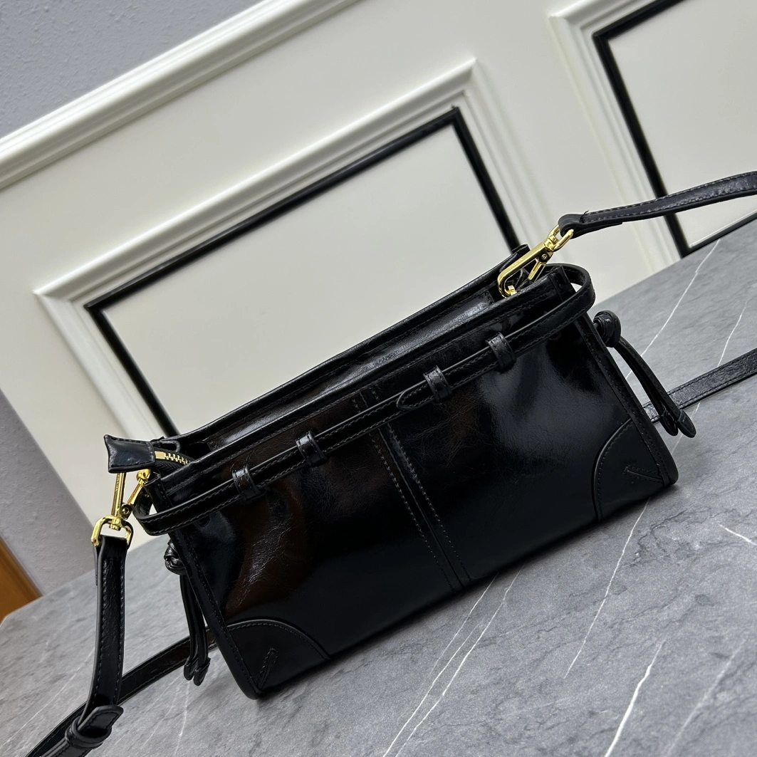 StreetReady 4756 Prada AAA Quality Messenger Bags For Women