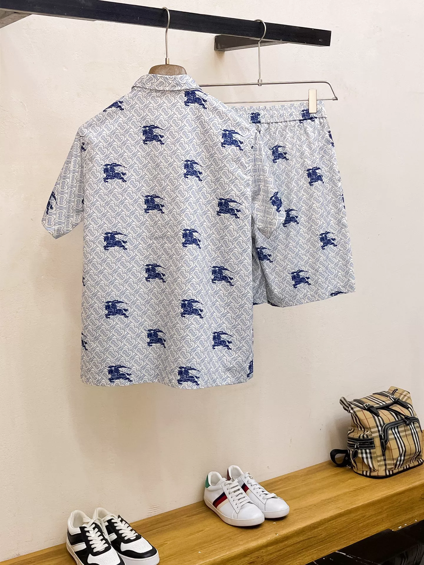 StreetReady 4890 Burberry Tracksuits Short Sleeved For Men