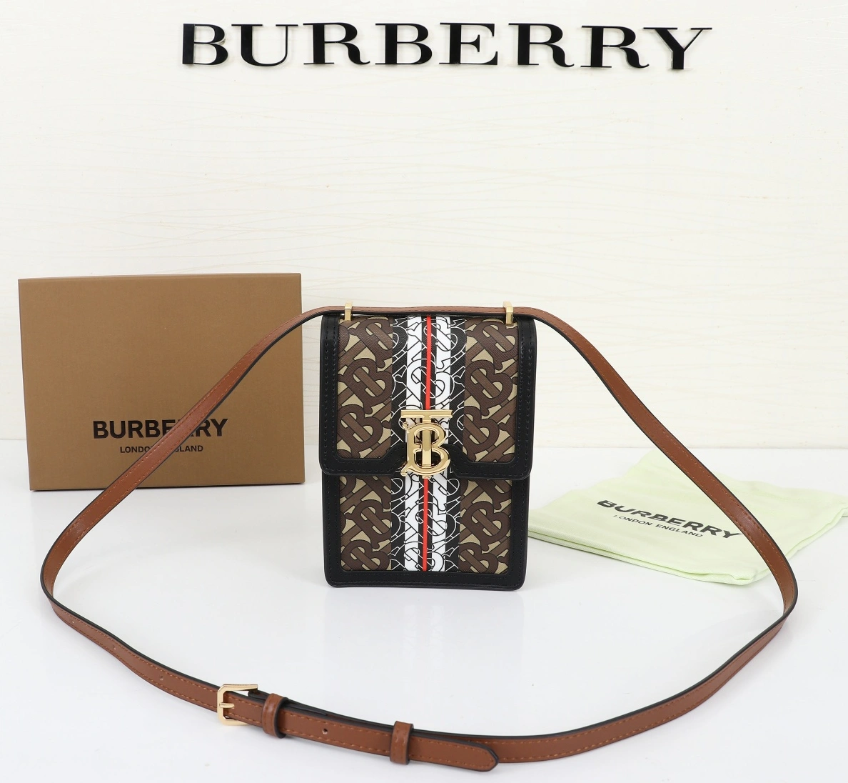 StreetReady 493 Burberry AAA Quality Messenger Bags For Women