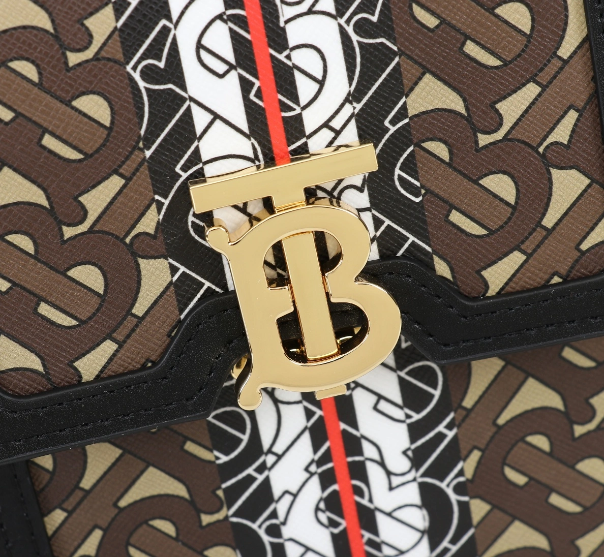 StreetReady 493 Burberry AAA Quality Messenger Bags For Women
