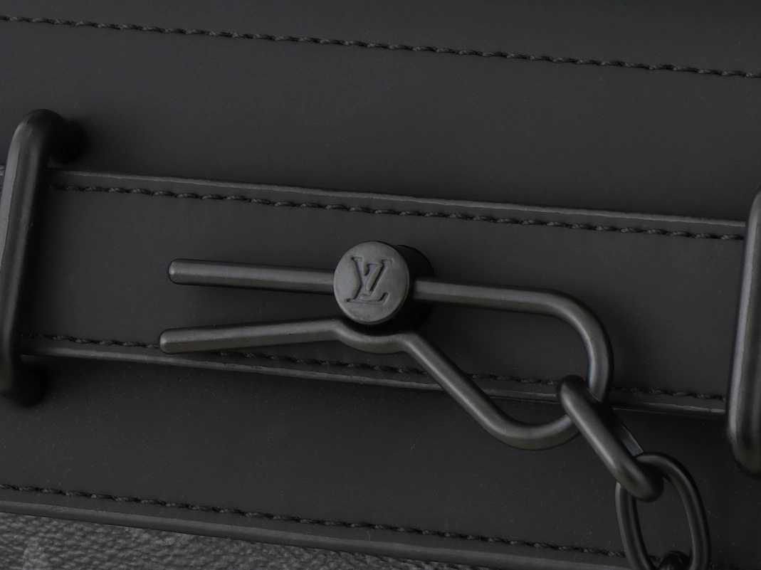 StreetReady 4961 Louis Vuitton AAA Quality Messenger Bags For Unisex