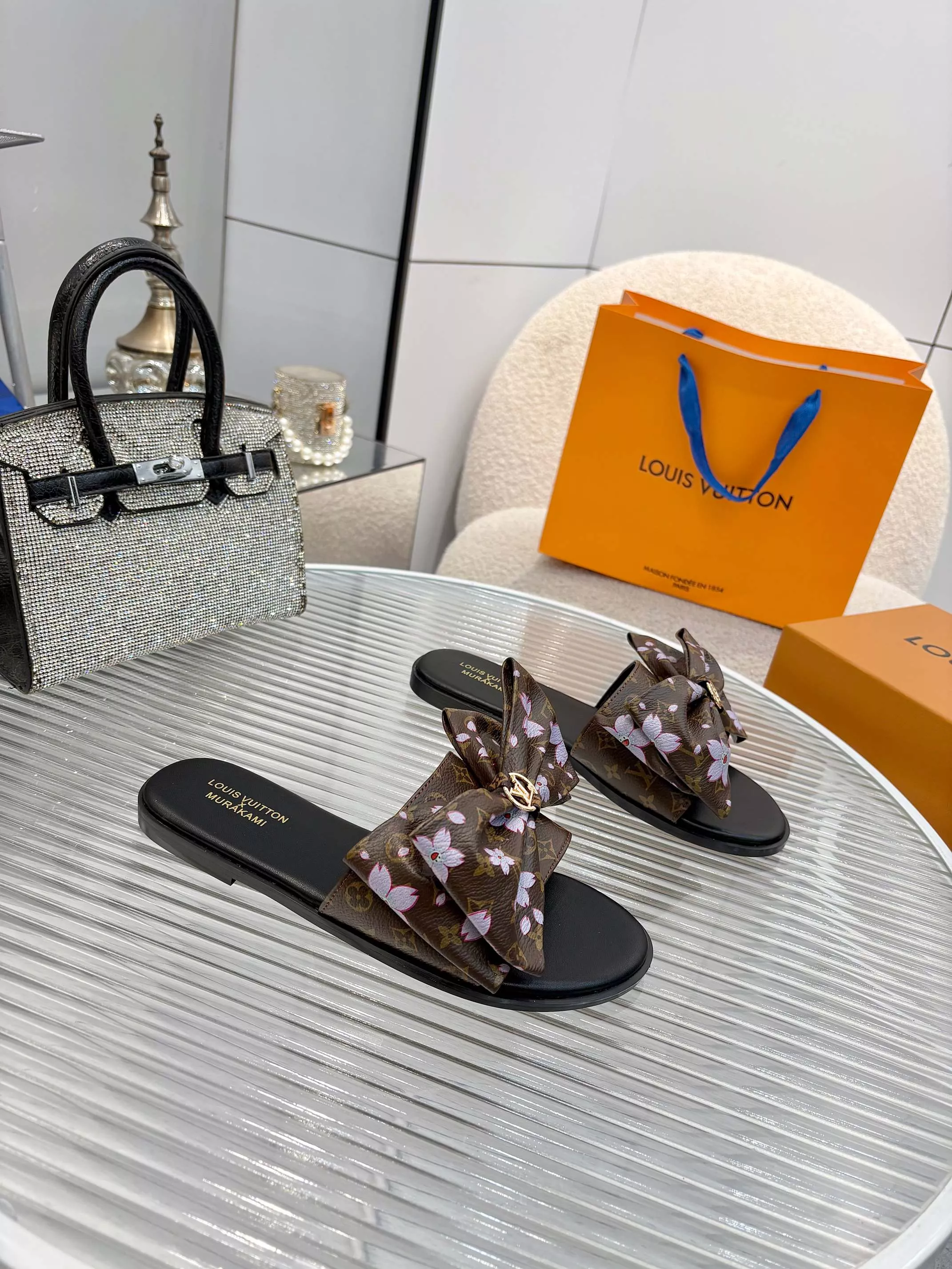 StreetReady 5165 Louis Vuitton Slippers For Women