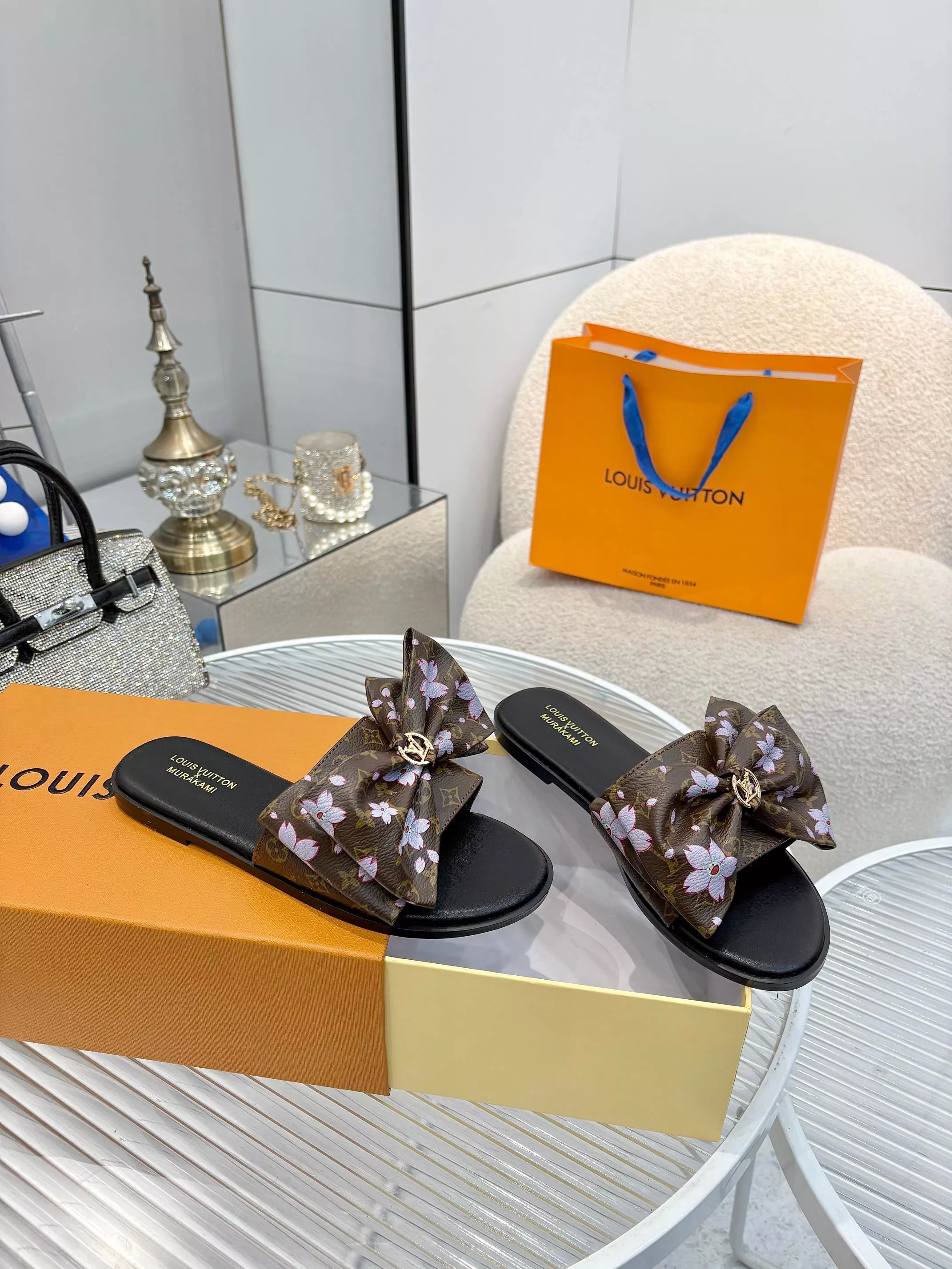 StreetReady 5165 Louis Vuitton Slippers For Women