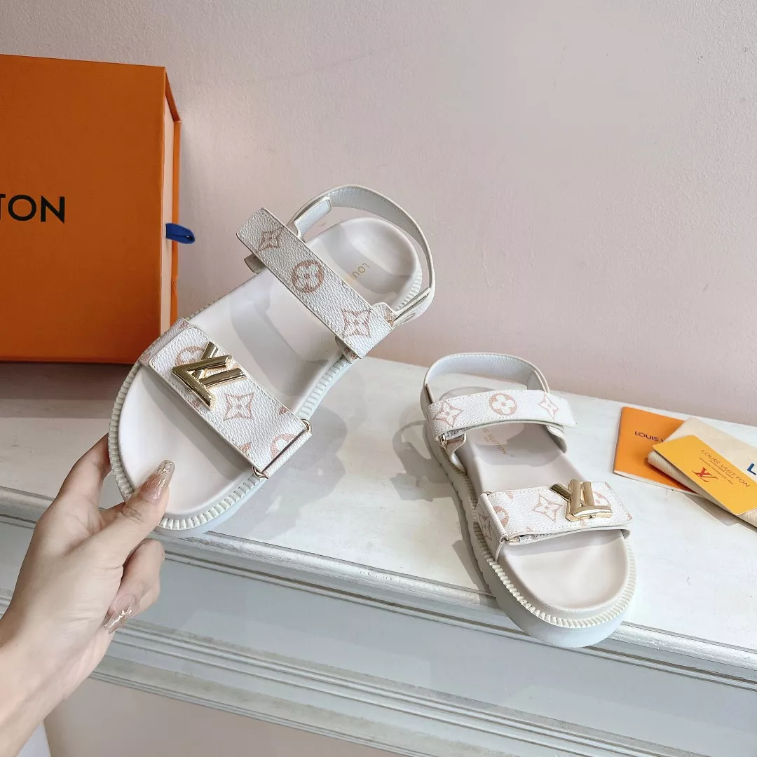 StreetReady 5309 Louis Vuitton Sandal For Women