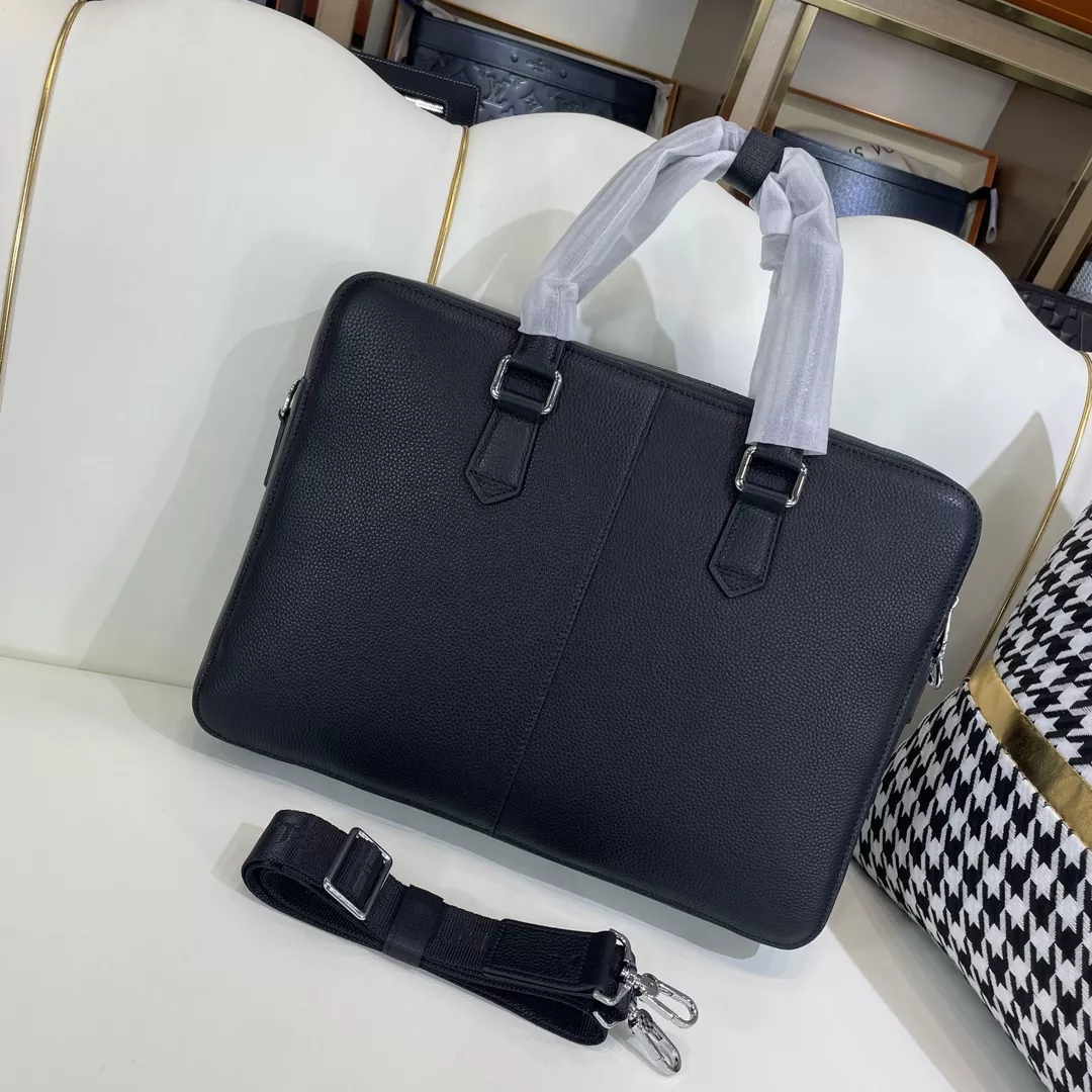 StreetReady 5328 Mont Blanc AAA Man Handbags
