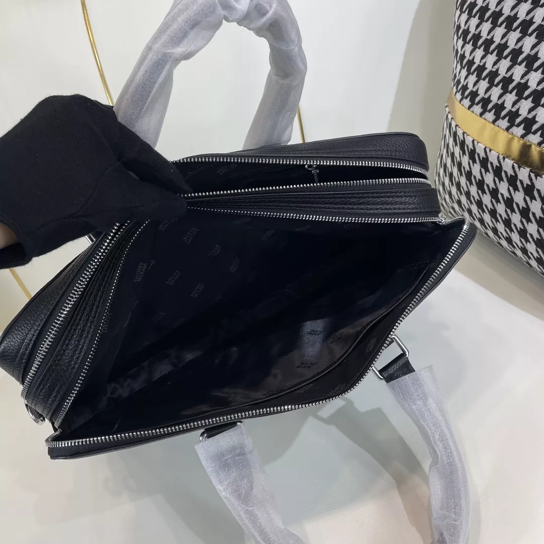 StreetReady 5328 Mont Blanc AAA Man Handbags