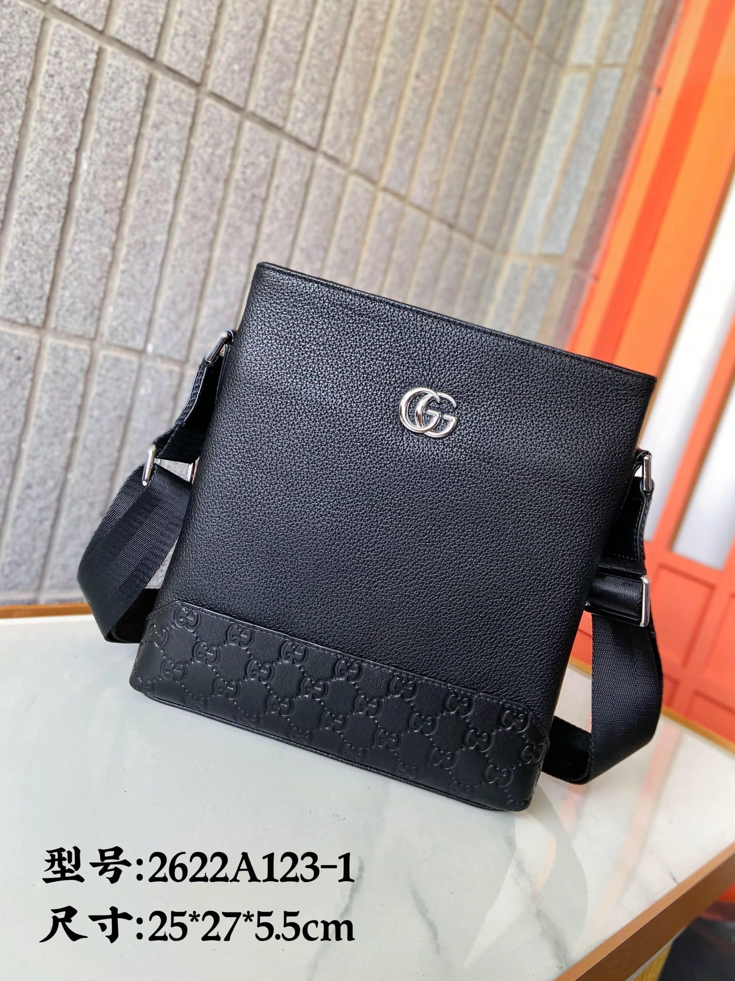 StreetReady 550 Gucci AAA Man Messenger Bags