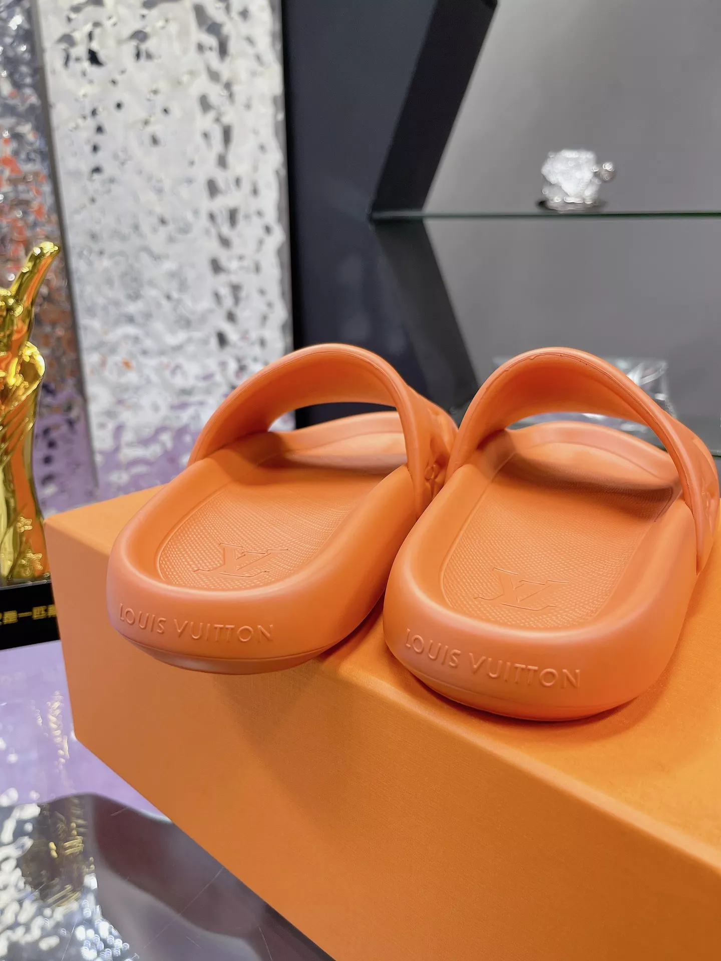 StreetReady 5615 Louis Vuitton Slippers For Men