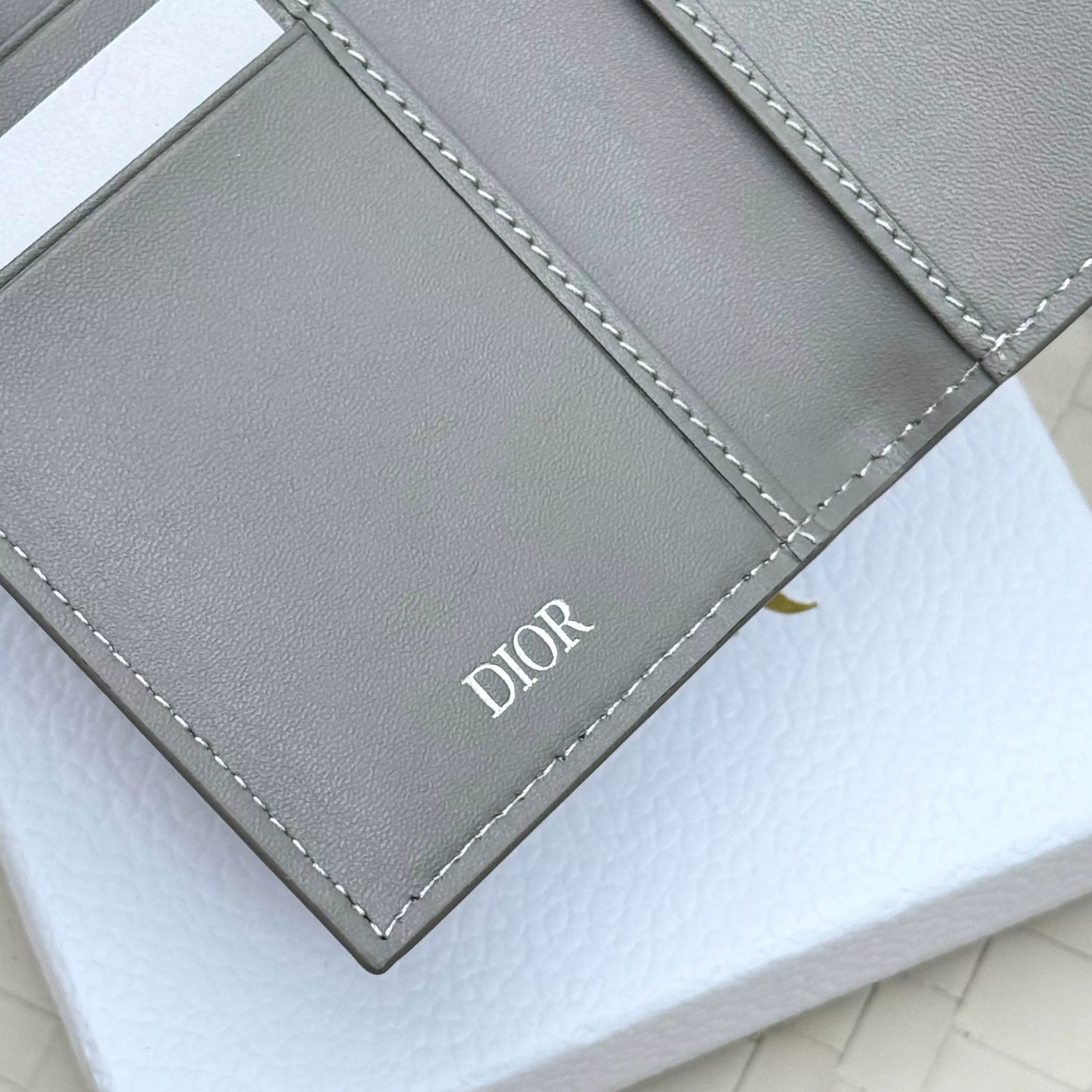 StreetReady 5811 Christian Dior Card Case