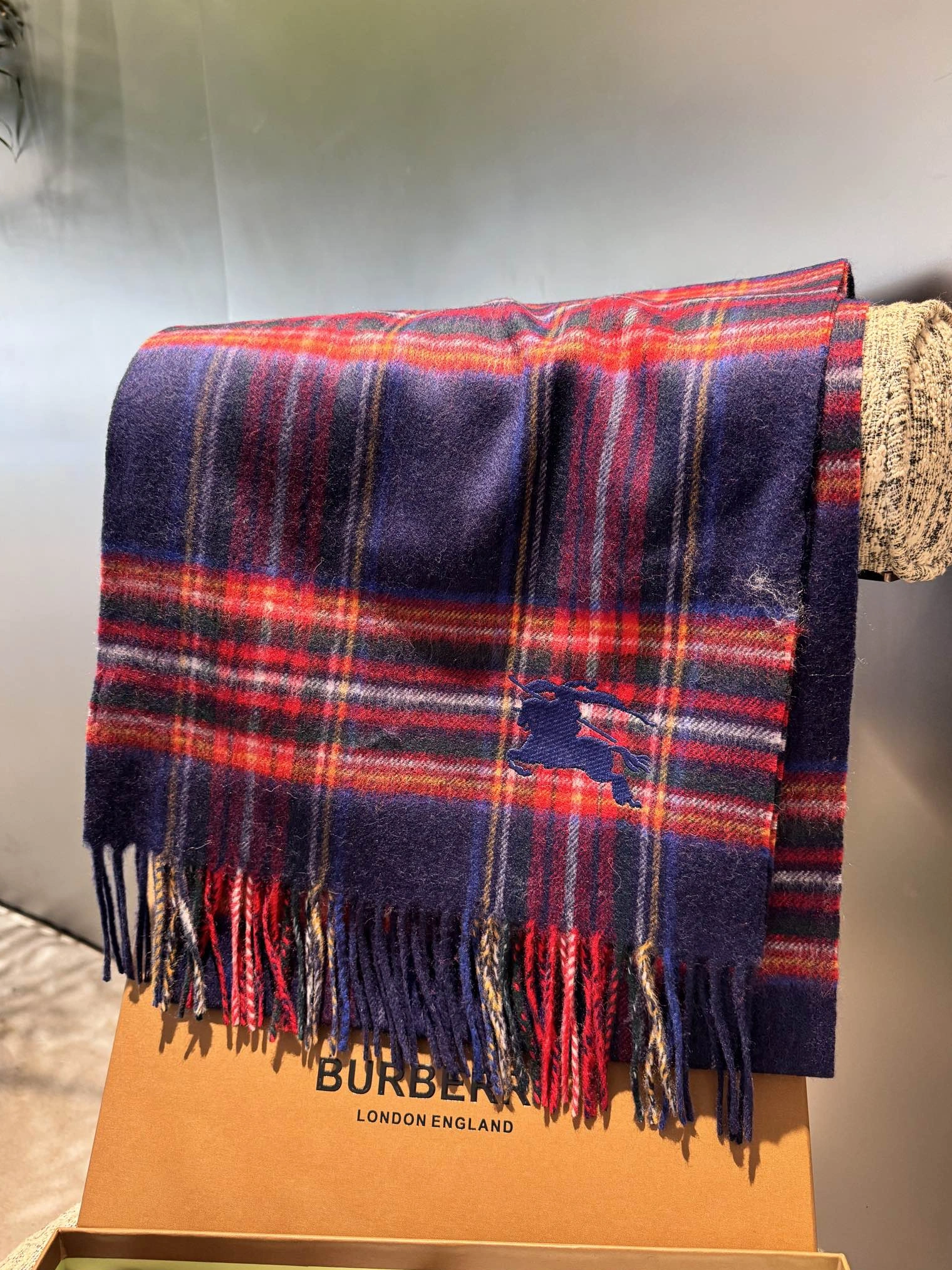 StreetReady 6129 Burberry Scarf