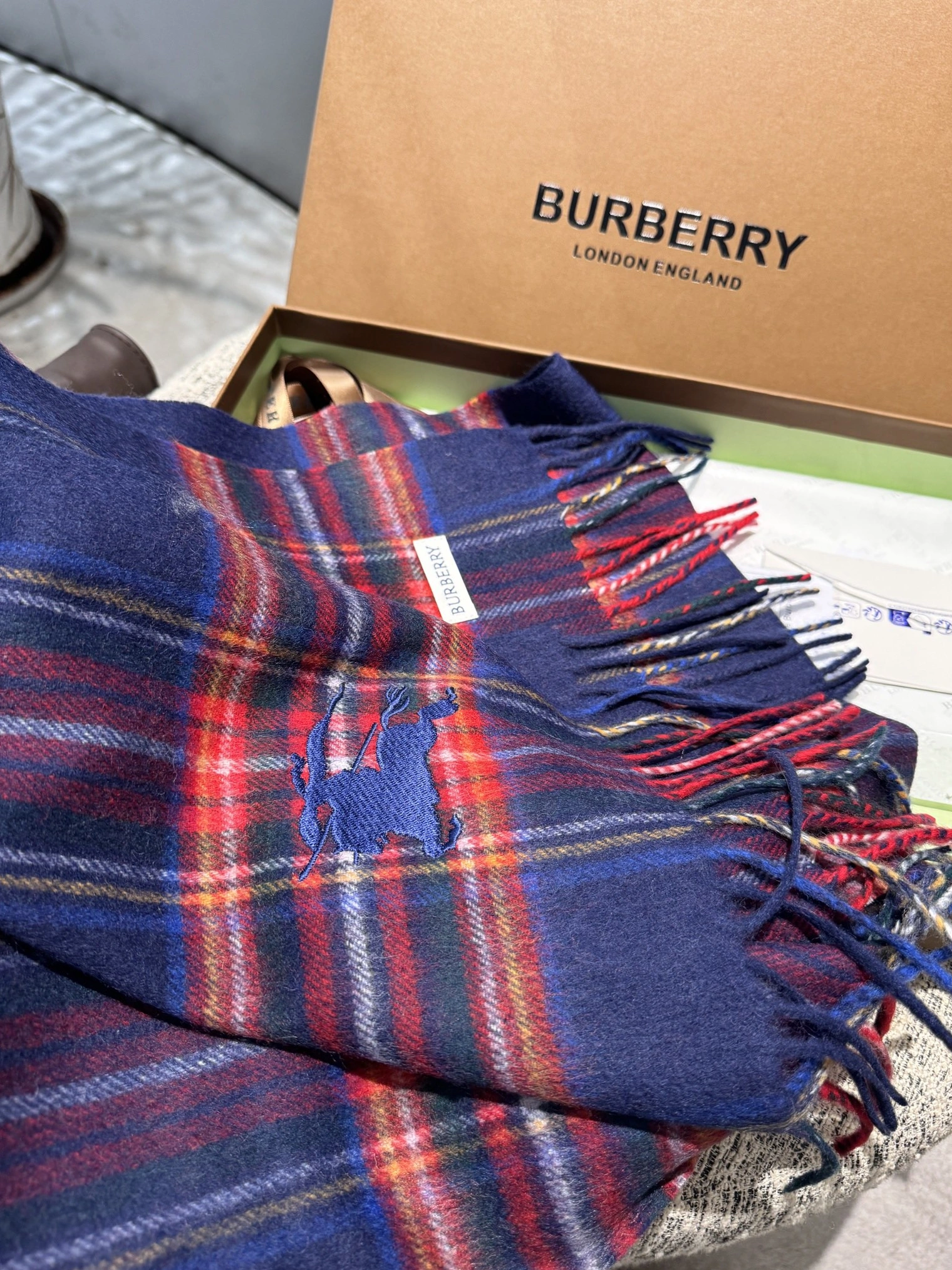 StreetReady 6129 Burberry Scarf