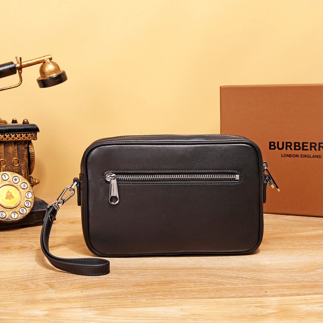 StreetReady 681 Burberry AAA Man Messenger Bags