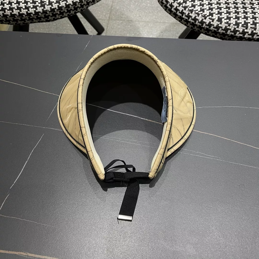 StreetReady 6838 Prada Caps