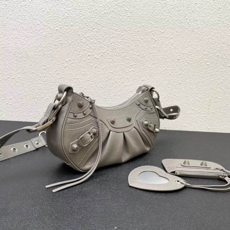 StreetReady 6888 Balenciaga AAA Quality Messenger Bags For Women