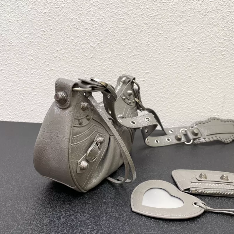 StreetReady 6888 Balenciaga AAA Quality Messenger Bags For Women