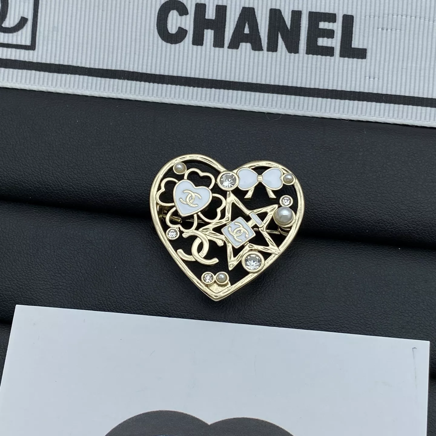 StreetReady 695 Chanel Brooches For Women