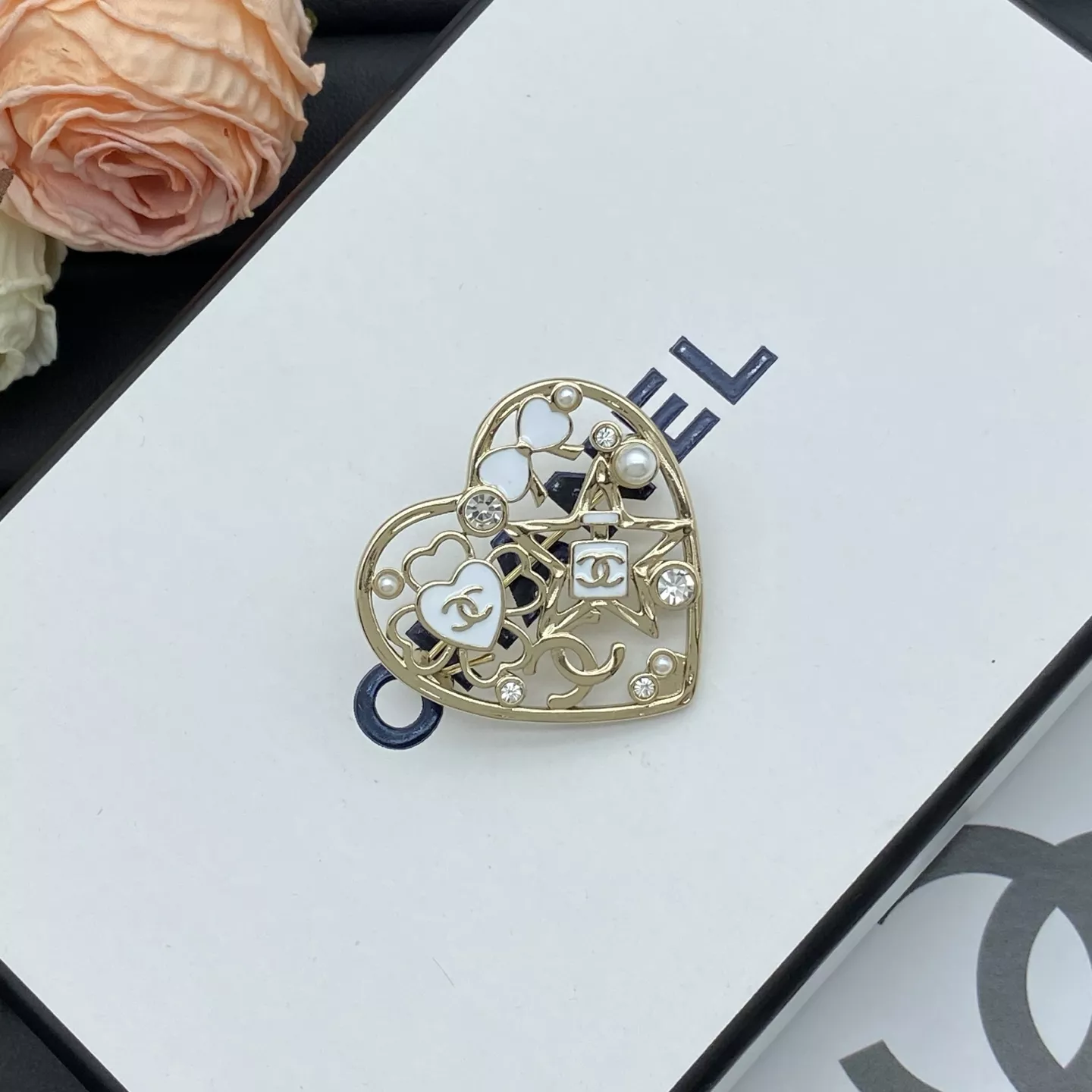 StreetReady 695 Chanel Brooches For Women