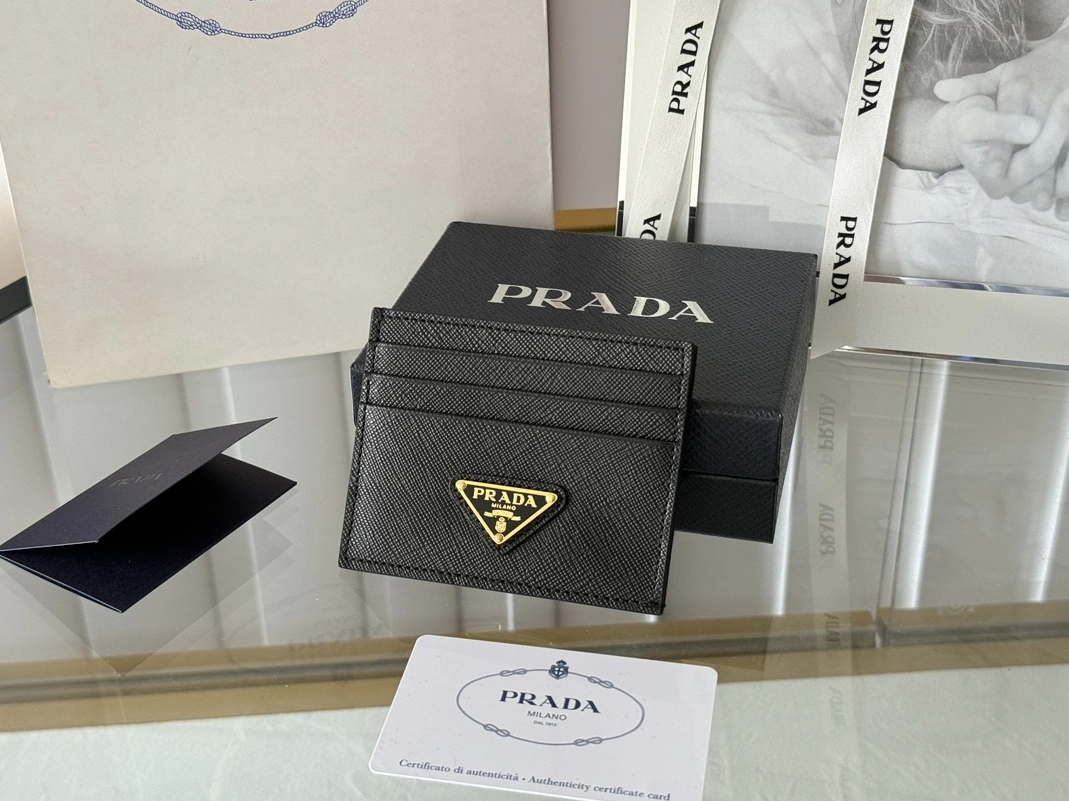 StreetReady 7458 Prada Card Case